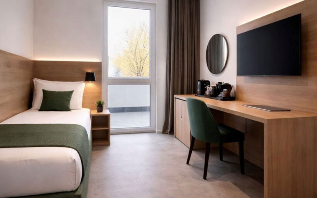Zweibettzimmer mit Balkon